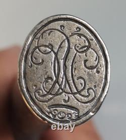 Etui à cire argent massif époque Louis XVI ou tout debut XIXème