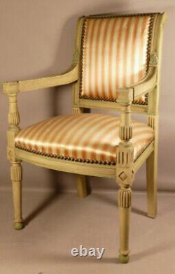 Fauteuil d'Enfant Style Directoire En Bois Peint, époque XIX ème