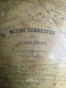 GLOBE TERRESTRE maison DELAMARCHE PARIS plâtre et bois époque XIX ème siècle