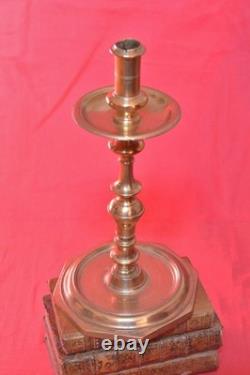GRAND BOUGEOIR bronze XVIIe 17e siècle HAUTE EPOQUE chandelier 17th candlestick