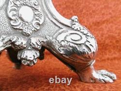 Grand bougeoir pique cierge, métal argenté poinçonné époque XIXème. H. 37,5 cm