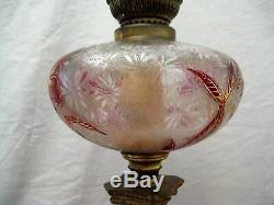 Grande lampe à pétrole époque XIX ème siècle verrerie Baccarat ou saint Louis