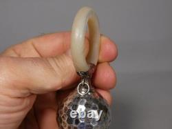 Hochet de bébé en argent massif et nacre, époque XIX ème