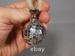 Hochet de bébé en argent massif et nacre, époque XIX ème