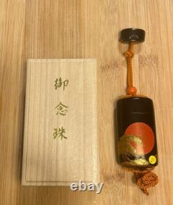 Inro signé en bois, laque Maki-e et poudre d'or, époque Meiji