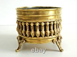 JARDINIERE en Laiton Repoussé Doré et Ajouré Epoque Napoléon III XIXème Siècle