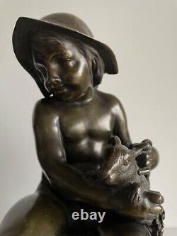 L Enfant Et Le Lapin, Sculpture En Bronze d époque de la fin du XIX ème siècle