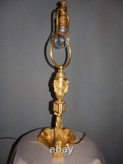 LAMPE ANCIENNE XIXe BRONZE SIGNEE CH. BLANC PARIS TRIPODE DAUPHINS DORURE EPOQUE