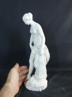 La Baigneuse d'Après Falconet, Sculpture En Biscuit De Porcelaine, époque XIX èm