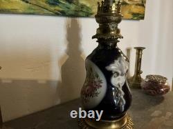 Lampe A Petrole Porcelaine De Bayeux/valentine Decor Fleurs Époque Napoléon III