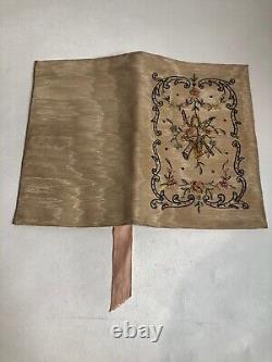 Magnifique ancienne reliure de livre ou pochette en tissu brodé d'époque XIXème