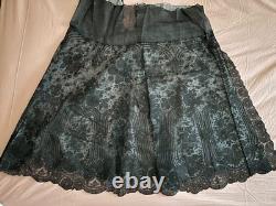 Magnifique dentelle noire ancienne Leavers montée en jupe Belle Époque 68 cm tai