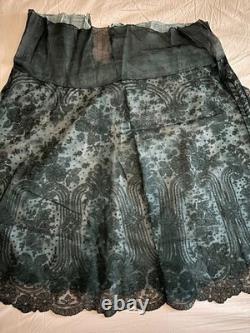 Magnifique dentelle noire ancienne Leavers montée en jupe Belle Époque 68 cm tai