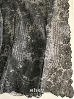 Magnifique dentelle noire ancienne Leavers montée en jupe Belle Époque 68 cm tai
