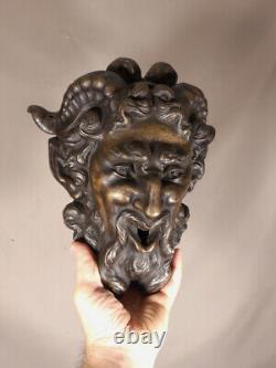 Mascaron De Fontaine Faune Ou Satyre En Métal Patiné Bronze, époque XIX ème