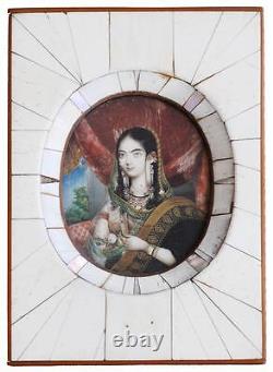 Miniature indienne peinte jeune femme époque XIXème
