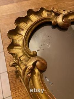 Miroir époque XIXème siècle, cadre en bois sculpté doré, Style Louis XV
