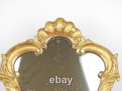 Miroir époque XIXème siècle, cadre en bois sculpté doré, Style Louis XV