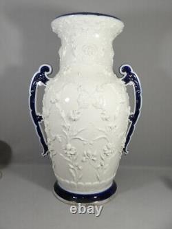 Monumental Vase Balustre En Porcelaine De Chine Blanc Bleu époque XIX ème Siècle