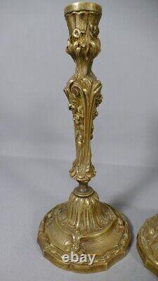 Paire De Bougeoirs De Style Louis XV Rocaille En Bronze Doré, époque XIX ème