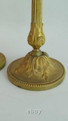 Paire De Bougeoirs Louis XVI En Bronze Doré, époque XIX ème