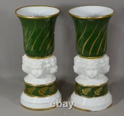 Paire De Cassolettes Aux Putti En Porcelaine De Paris Et Biscuit, époque XIX ème