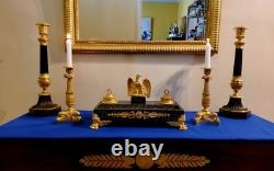 Paire de Bougeoirs à Jarrets de Lions en bronzes ciselés et dorés Epoque XIXéme