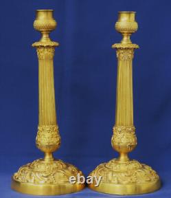 Paire de FLAMBEAUX Bougeoirs Bronze Doré d'Epoque Restauration XIXème Siècle