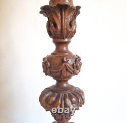 Paire de grands bougeoirs /piques cierges en bois sculpté, époque XIXème. 45 cm