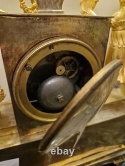 Pendule Anciennne En Bronze Doré Époque Empire XIX Ème S
