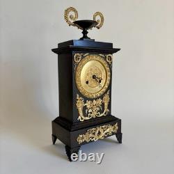 Pendule Bronze Dore Double Patine Charles X Époque restauration XIXe Siècle