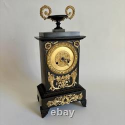 Pendule Bronze Dore Double Patine Charles X Époque restauration XIXe Siècle