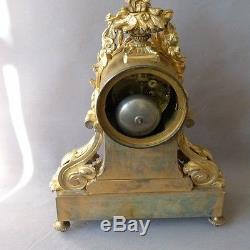 Pendule, Horloge Louis XVI En Bronze Doré Et Porcelaine De Sèvres, époque XIX èm