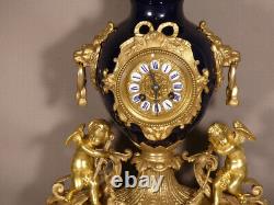 Pendule Napoléon III En Porcelaine Bleu De Sèvres Et Bronze Doré, époque XIX ème