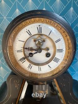 Pendule XIXème, époque Napoléon III, mouvement mercure, en marbre noir