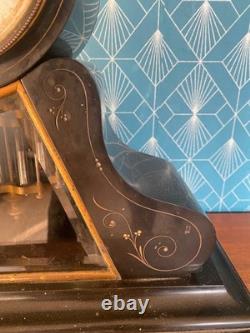 Pendule XIXème, époque Napoléon III, mouvement mercure, en marbre noir