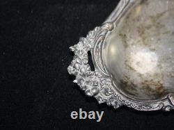 Petit plat en argent époque XIXème