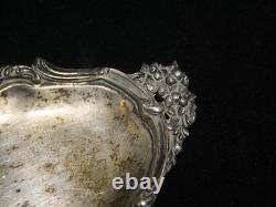 Petit plat en argent époque XIXème