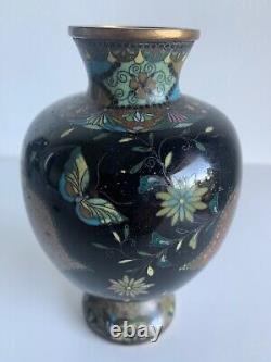 Petit vase chinois en cloisonné d époque de la fin du XIX ème