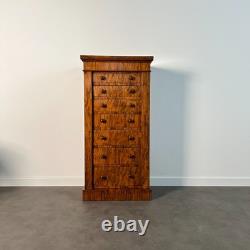 Petite commode Wellington anglaise en placage de noyer, époque victorienne XIXe