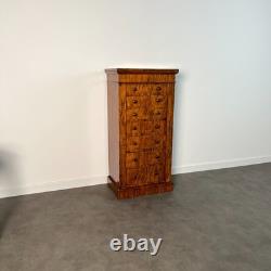 Petite commode Wellington anglaise en placage de noyer, époque victorienne XIXe