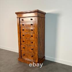 Petite commode Wellington anglaise en placage de noyer, époque victorienne XIXe