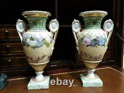 Porcelaine de paris, paire de vase époque XIX ème s