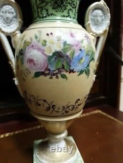 Porcelaine de paris, paire de vase époque XIX ème s