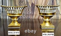 Porcelaines de Paris / paire de coupes d'autel / vases décoratifs époque XIXeme