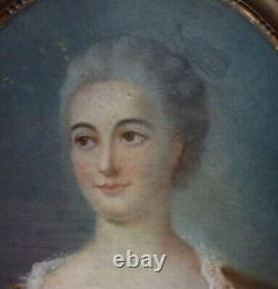Portrait Femme Ovale Epoque Louis XV Pastel du XIXème siècle