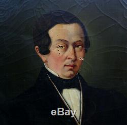 Portrait d'homme à la boucle d'oreille époque Louis Philippe HST début XIXème