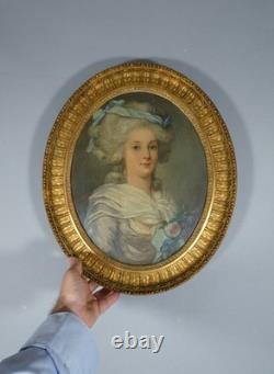 Portrait de jeune femme dans le goût du XVIII ème, huile sur bois époque XIX ème Portrait de jeune femme dans le goût du XVIII ème, huile sur bois époque XIX ème