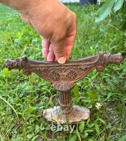 Rare gratte bottes époque XVIIIe siècle