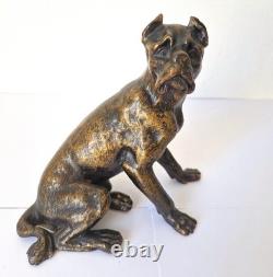 Sculpture animalière chien assis en bronze, époque XIXème